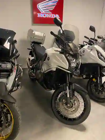 Honda VFR 1200X 2014 - 11500 EUR, 9700 km - foto 1 de 13