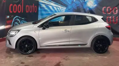 Renault Clio 2019 - 14480 EUR, 30000 km - AUTO.MOTO.pt - 30000km - foto 3 de 50