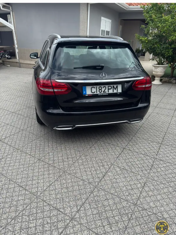 Mercedes-Benz C 220 2016 - 13250 EUR, 303000 km - AUTO.MOTO.pt - 303000km - foto 2 de 6