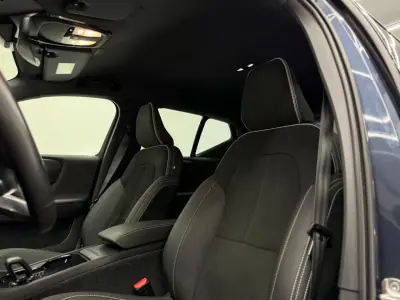 Volvo XC 40 2021 - 25000 EUR, 159000 km - AUTO.MOTO.pt - 159000km - foto 17 de 21