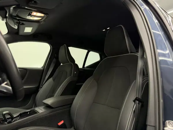 Volvo XC 40 2021 - 25000 EUR, 159000 km - AUTO.MOTO.pt - 159000km - foto 17 de 21