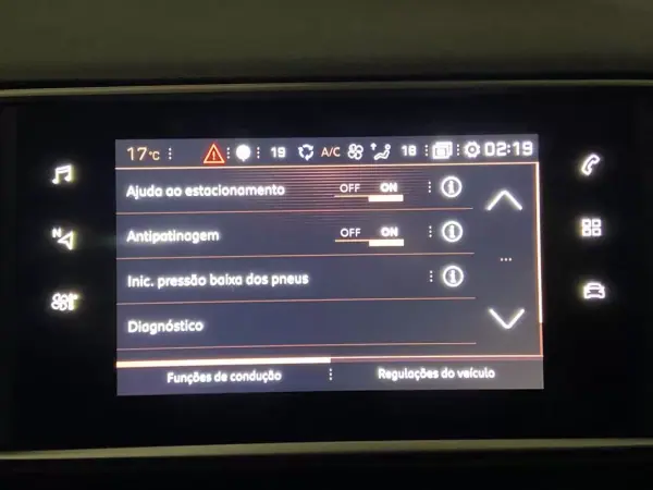 Peugeot 308 SW 2019 - 14500 EUR, 76190 km - AUTO.MOTO.pt - 76190km - foto 14 de 15