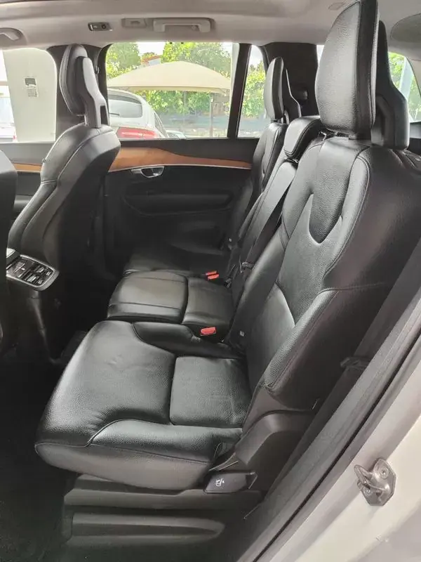 Volvo XC 90 2021 - 49950 EUR, 70500 km - AUTO.MOTO.pt - 70500km - foto 14 de 41