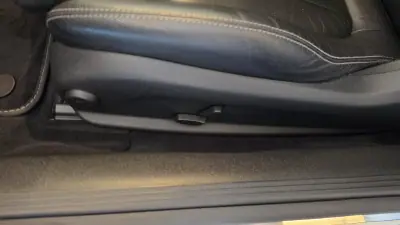 Mercedes-Benz E 220 2018 - 39500 EUR, 130496 km - AUTO.MOTO.pt - 130496km - foto 40 de 60