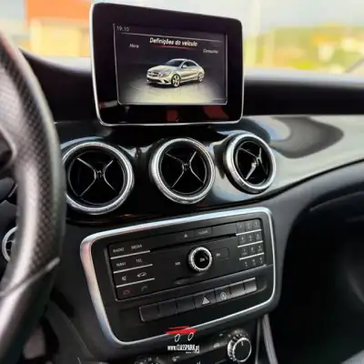 Mercedes-Benz CLA 180 2015 - 17500 EUR, 184000 km - AUTO.MOTO.pt - 184000km - foto 20 de 22