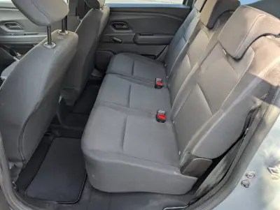 Dacia Jogger 2023 - 14250 EUR, 57740 km - AUTO.MOTO.pt - 57740km - foto 12 de 20