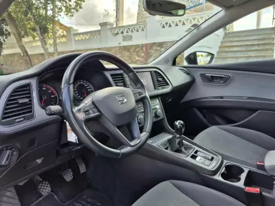 SEAT Leon 2019 - 15900 EUR, 90147 km - AUTO.MOTO.pt - 90147km - foto 7 de 23