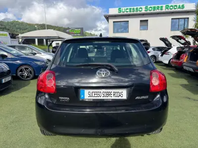 Toyota Auris 2008 - 11990 EUR, 148228 km - 148228km - foto 4 de 11