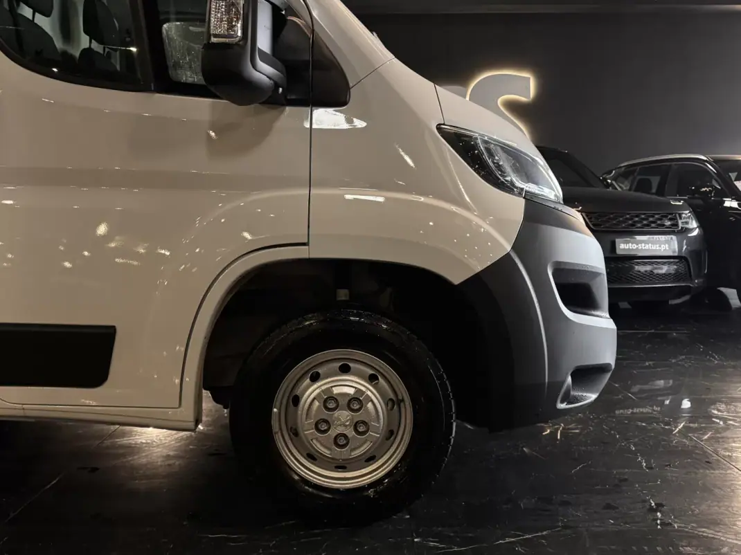 Peugeot Partner L2 caixa automática 130cv 2022 - 16990 EUR, 170100 km - AUTO.MOTO.pt - 170100km - foto 4 de 26