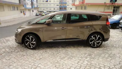 Renault Grand Scénic 2018 - 15500 EUR, 500000 km - 500000km - foto 3 de 33