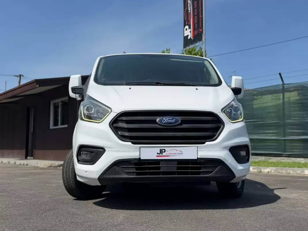 Ford TRANSIT CUSTOM 2.0 L2 H2 2.0 130 CV 2020 - 18990 EUR, 163031 km - AUTO.MOTO.pt - 163031km - foto 2 de 16