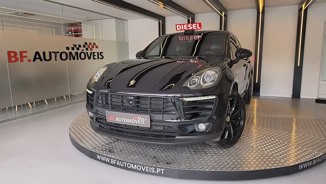 Porsche Macan 2014 - 33900 EUR, 211992 km - AUTO.MOTO.pt - 211992km - foto 1 de 58