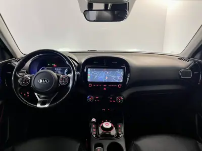 Kia e-Soul 2020 - 19750 EUR, 79000 km - AUTO.MOTO.pt - 79000km - foto 3 de 38