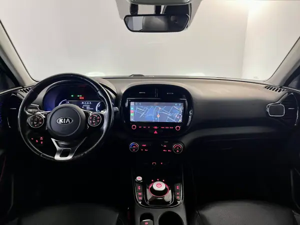 Kia e-Soul 2020 - 19750 EUR, 79000 km - AUTO.MOTO.pt - 79000km - foto 3 de 38