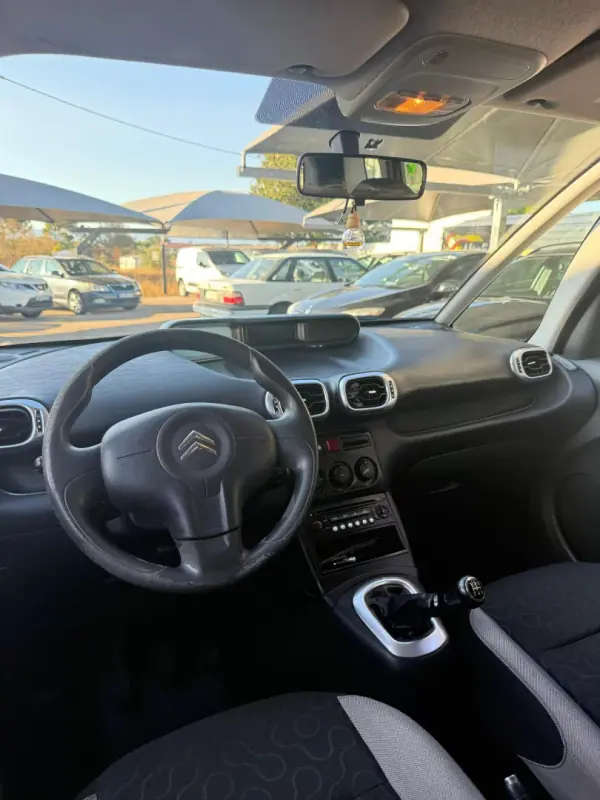 Citroën C3 Picasso 2010 - 10900 EUR, 187511 km - AUTO.MOTO.pt - 187511km - foto 18 de 31