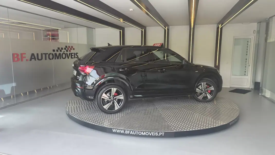Audi Q2 2018 - 22500 EUR, 149812 km - AUTO.MOTO.pt - 149812km - foto 8 de 69