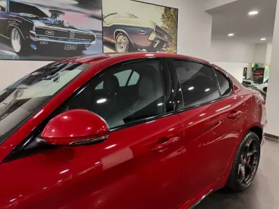 Alfa Romeo Giulia 2018 - 65500 EUR, 53000 km - AUTO.MOTO.pt - 53000km - foto 15 de 37