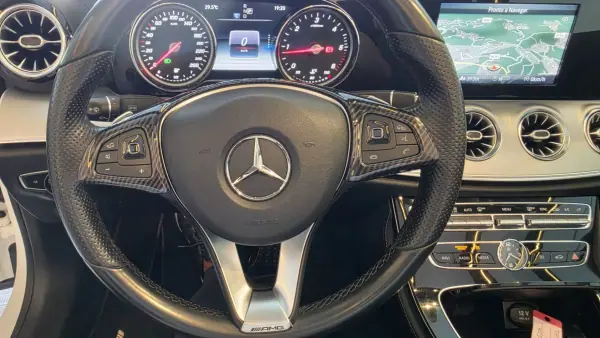 Mercedes-Benz E 220 2018 - 39500 EUR, 130496 km - AUTO.MOTO.pt - 130496km - foto 43 de 60