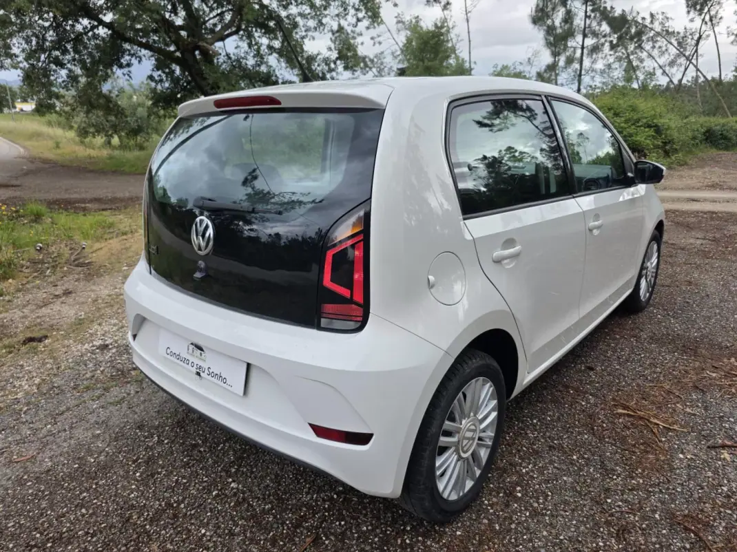 Volkswagen Up! 2016 - 7990 EUR, 152974 km - AUTO.MOTO.pt - 152974km - foto 59 de 71