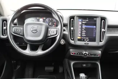 Volvo XC 40 2019 - 18900 EUR, 212000 km - AUTO.MOTO.pt - 212000km - foto 19 de 30