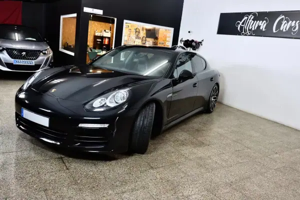 Porsche Panamera 2016 - 53900 EUR, 92706 km - AUTO.MOTO.pt - 92706km - foto 7 de 41