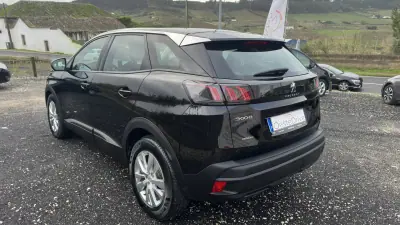 Peugeot 3008 2021 - 21800 EUR, 67000 km - AUTO.MOTO.pt - 67000km - foto 8 de 27