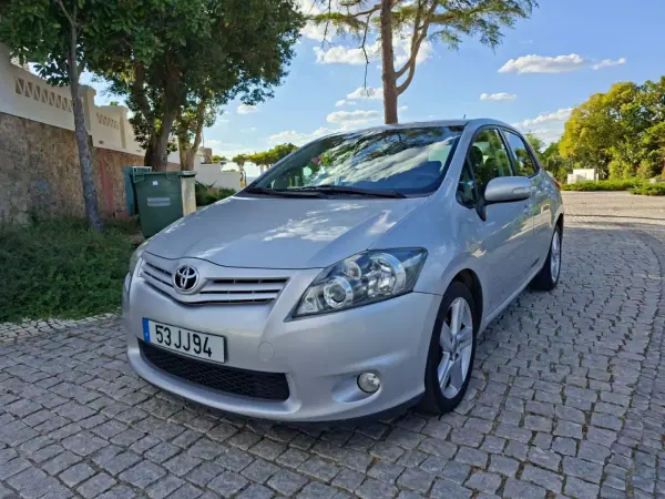Toyota Auris 2010