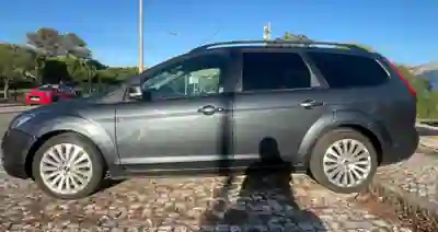 Ford Focus SW 2008 — photo 2 of 15