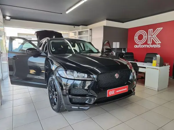 Jaguar F-Pace 2017 - 19750 EUR, 156000 km - AUTO.MOTO.pt - 156000km - foto 21 de 43