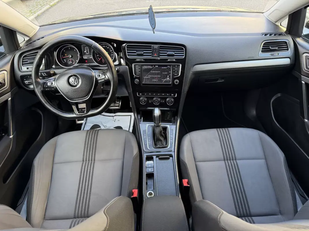 Volkswagen Golf 2016 - 13950 EUR, 258000 km - AUTO.MOTO.pt - 258000km - foto 12 de 15