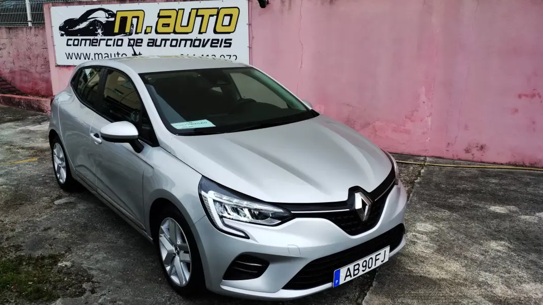Renault Clio 2020 - 13500 EUR, 149999 km - AUTO.MOTO.pt - 149999km - foto 1 de 37
