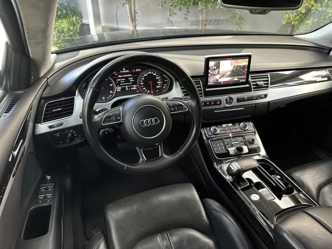 Audi A8 2016 - 39000 EUR, 170000 km - AUTO.MOTO.pt - 170000km - foto 30 de 53