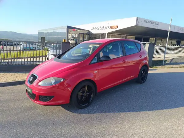 SEAT Altea 2004 - 6000 EUR, 330000 km - AUTO.MOTO.pt - 330000km - foto 13 de 17