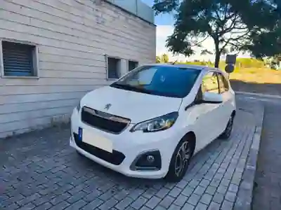 Peugeot 108 2019 — foto 2 de 4