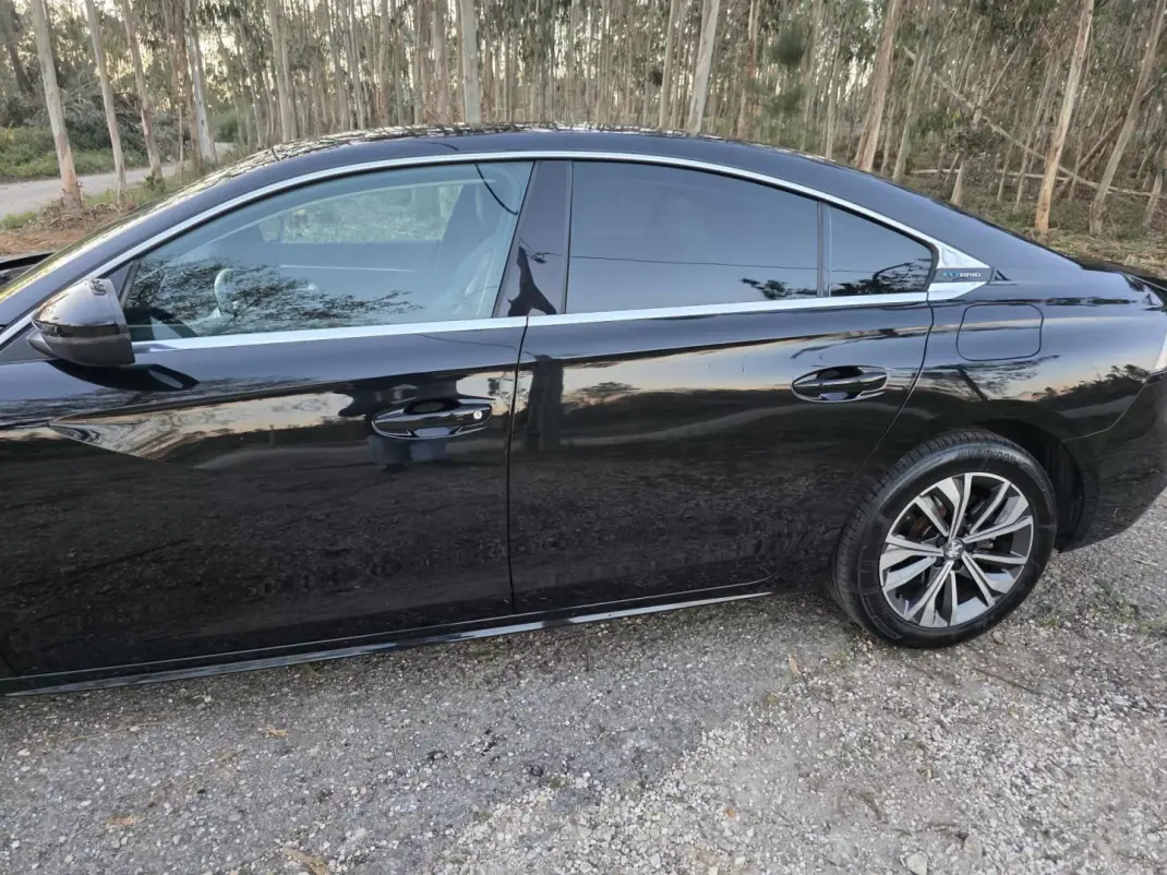 Peugeot 508 2020 - 20900 EUR, 76480 km - AUTO.MOTO.pt - 76480km - foto 43 de 95
