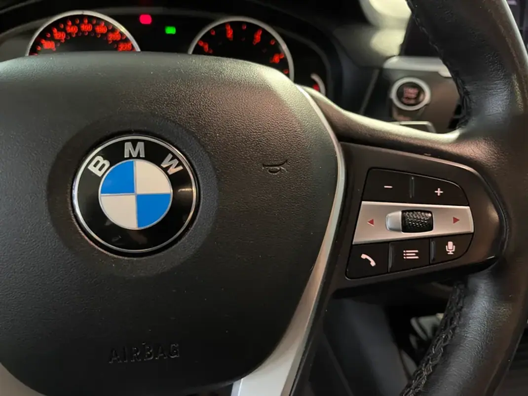 BMW X3 2019 - 28450 EUR, 142000 km - AUTO.MOTO.pt - 142000km - foto 18 de 30