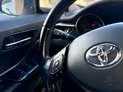 Toyota C-HR 2019 - 23950 EUR, 95000 km - AUTO.MOTO.pt - 95000km - foto 18 de 27
