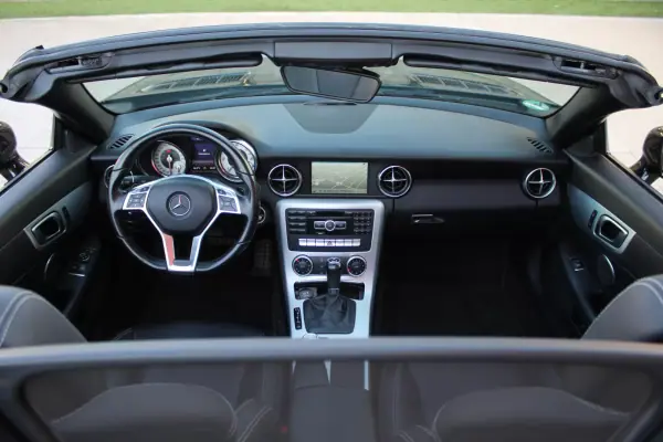 Mercedes-Benz SLK 250 2015 - 22990 EUR, 203350 km - 203350km - foto 8 de 32