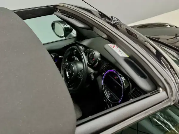 MINI 2018 - 23999 EUR, 154815 km - AUTO.MOTO.pt - 154815km - foto 20 de 35