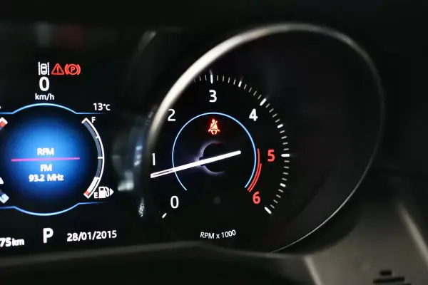Jaguar XF 2016 - 25900 EUR, 63375 km - AUTO.MOTO.pt - 63375km - foto 16 de 36