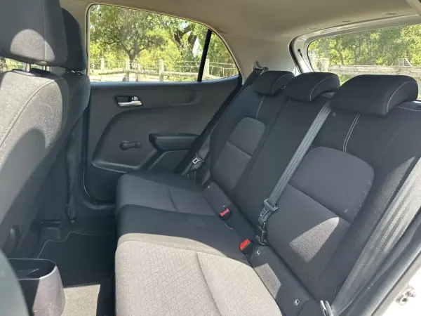 Kia Picanto 2021 - 10450 EUR, 86000 km - AUTO.MOTO.pt - 86000km - foto 9 de 11