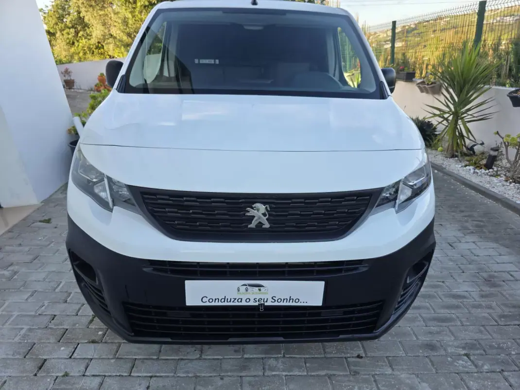 Peugeot Partner 2019 - 14900 EUR, 73560 km - AUTO.MOTO.pt - 73560km - foto 7 de 52