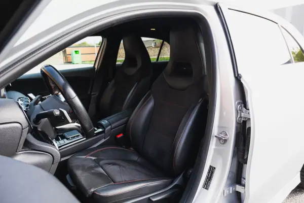 Mercedes-Benz A 180 2021 - 29900 EUR, 95000 km - AUTO.MOTO.pt - 95000km - foto 24 de 26