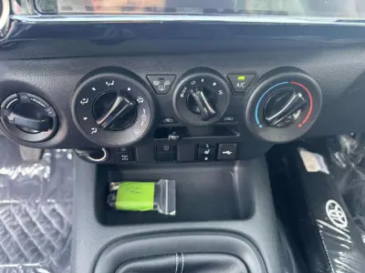 Toyota Hilux 2025 - 64900 EUR, 34 km - AUTO.MOTO.pt - 34km - foto 15 de 29