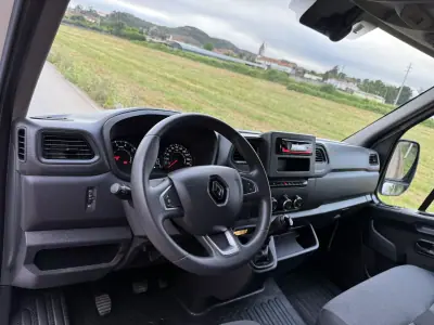 Renault 2024 - 26850 EUR, 35000 km - AUTO.MOTO.pt - 35000km - foto 13 de 24