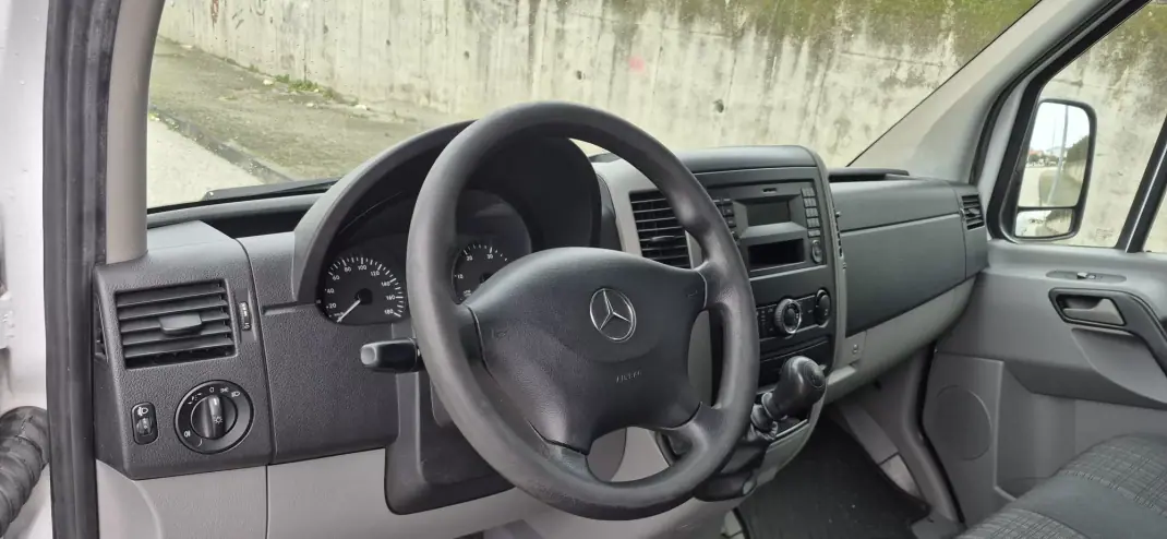 Mercedes-Benz Sprinter 214 CDI 2017 - 14750 EUR, 360000 km - AUTO.MOTO.pt - 360000km - foto 6 de 15