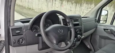 Mercedes-Benz Sprinter 214 CDI 2017 - 14750 EUR, 360000 km - AUTO.MOTO.pt - 360000km - foto 6 de 15