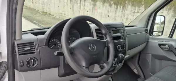 Mercedes-Benz Sprinter 2017 - 14750 EUR, 360000 km - AUTO.MOTO.pt - 360000km - foto 6 de 15