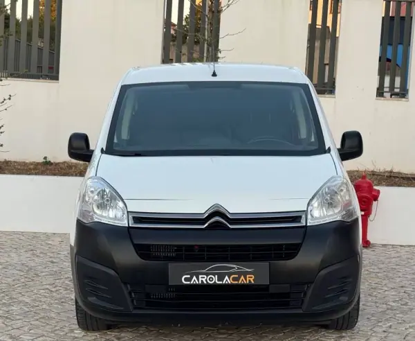 Citroën 2018 - 10950 EUR, 145000 km - AUTO.MOTO.pt - 145000km - foto 12 de 26