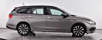 Fiat Tipo Station Wagon 2017 — foto 4 de 24